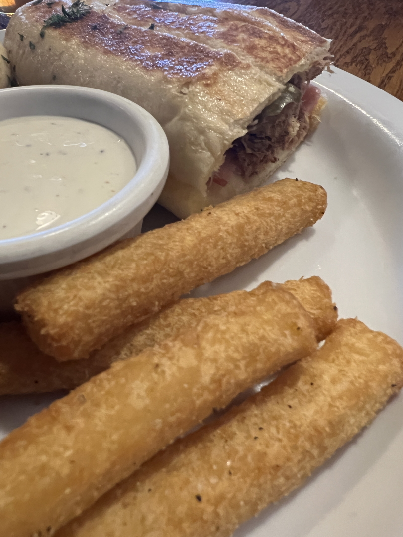 Lunch in Woodinville - The Twisted Cuban Cafe fries